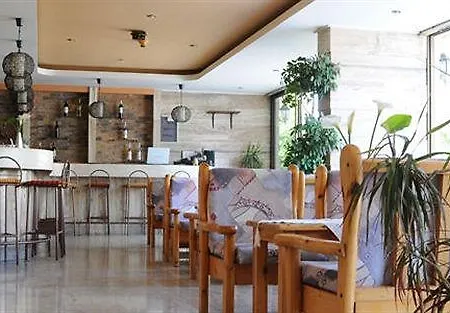 Thomas Hotel 2*