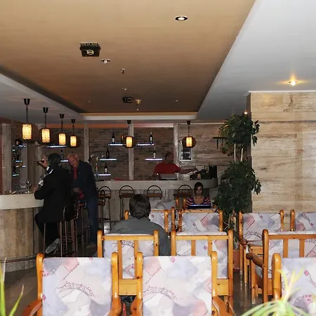 Thomas Hotel 2*